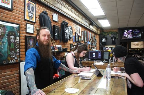 Discover the Best Tattoo Shops in Dubuque: Expert Artists and Custom Designs